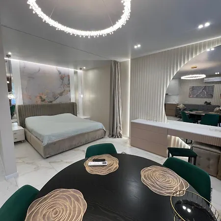 Platinum Lux Трускавець