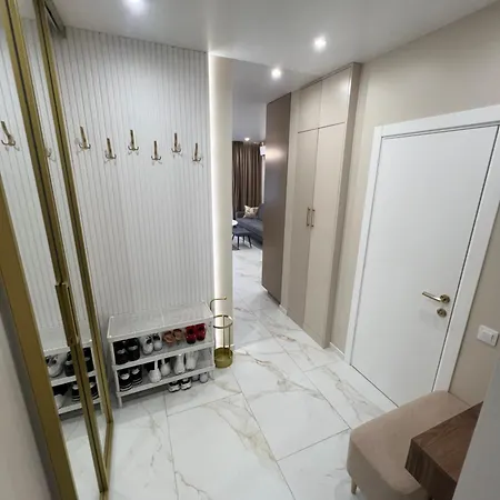 Апартаменти Platinum Lux *